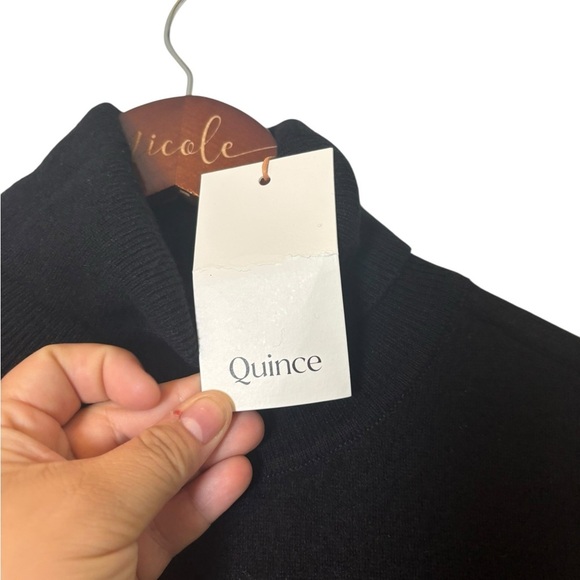 Quince 100% Cashmere Turtleneck Sweater Womens Size Small Black Soft - Picture 2 of 5